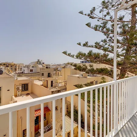 Stunning 2br Penthouse In * Sliema