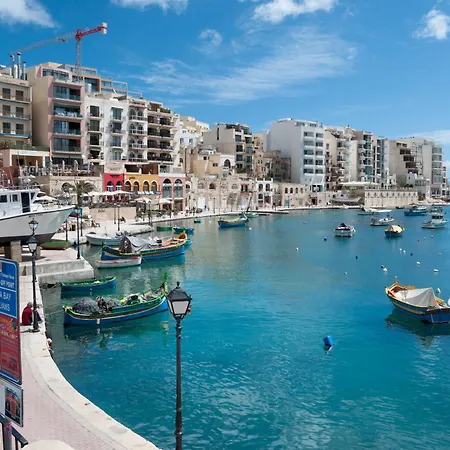 Stunning 2br Penthouse In