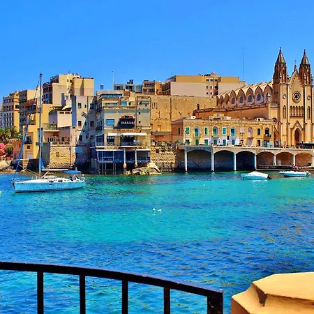 Stunning 2br Penthouse In Appartamento *