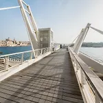 Apartment Stunning 2br Penthouse In By Buena Vista