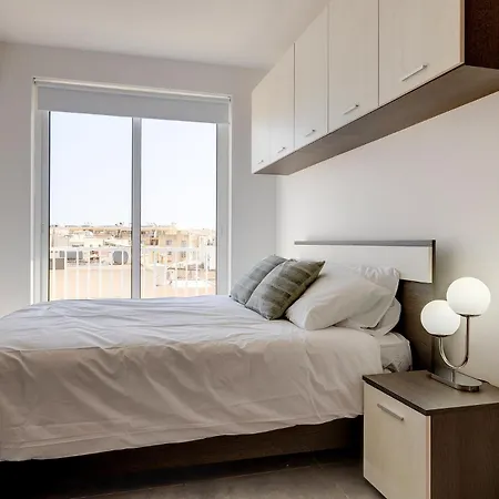 Daire Stunning 2br Penthouse In Sliema