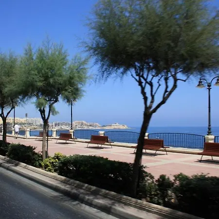 Stunning 2br Penthouse In * Sliema