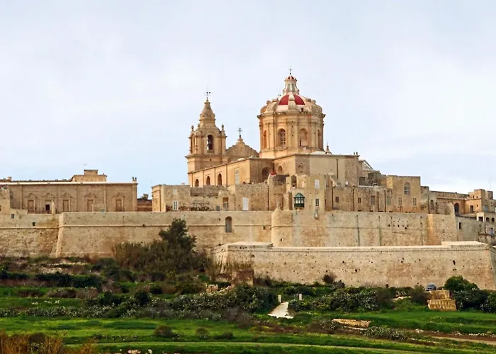 Apartament Stunning 2br Penthouse In *