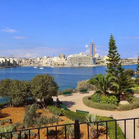 Apartman Stunning 2br Penthouse In By Buena Vista *